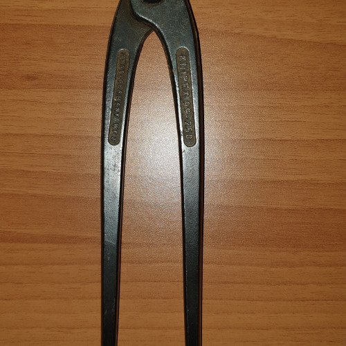 Tenaglia tornata come nuova grazie al WD-40